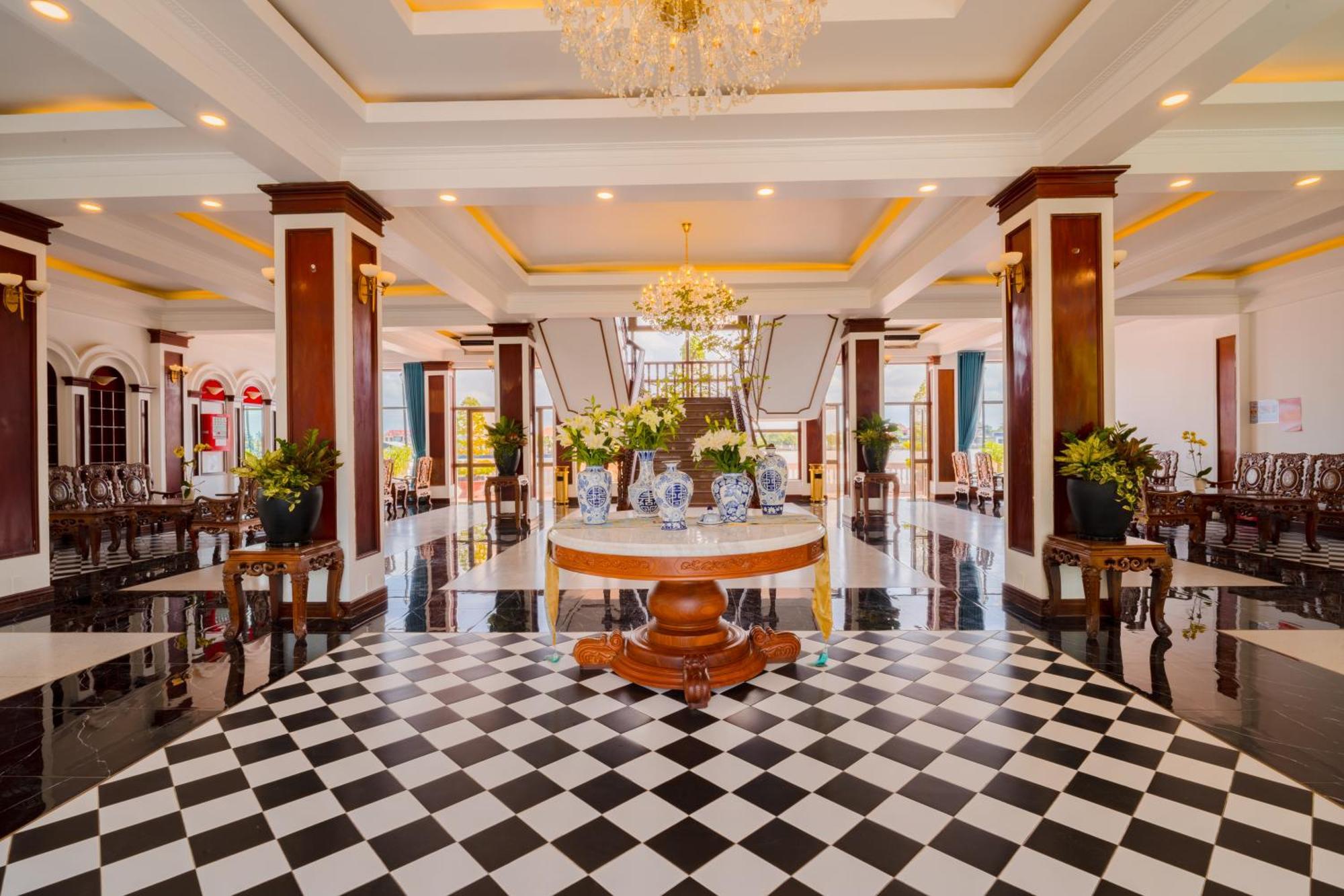 Hotel Chuong Duong 3*